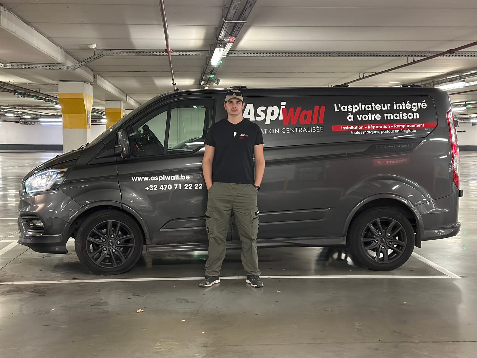 Technicien AspiWall et fourgon d'intervention en Belgique