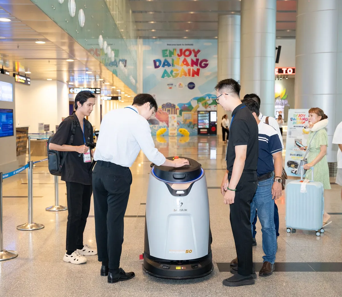 Robot de nettoyage professionnel Gausium Omnie